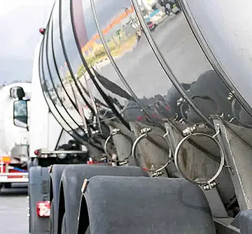 Seguridad en el transporte de mercancías peligrosas: Claves para un traslado eficiente y sin riesgos